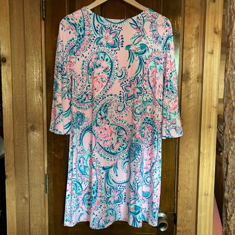 NWOT size medium. - Picture 3 of 4